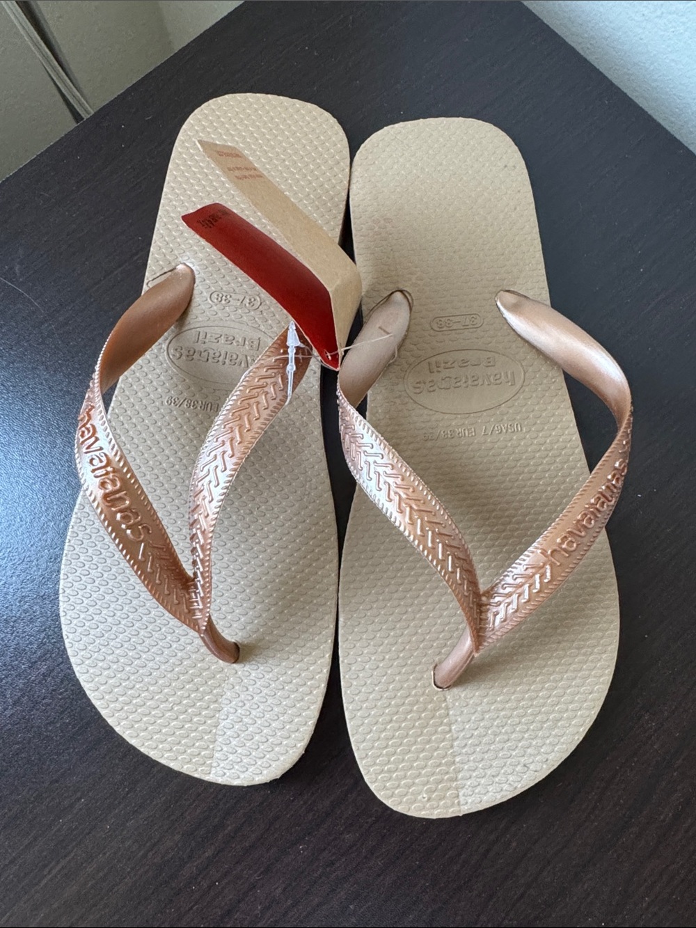 Havaianas Women’s Flip Flops in Rose Gold Straps and Beige Footbed